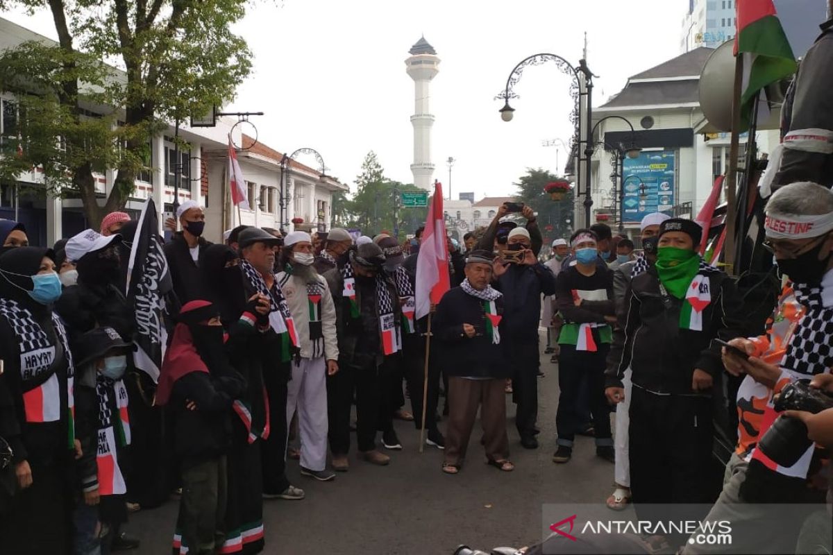 Aliansi Umat Islam Jabar  aksi kutuk serangan Israel ke Palestina