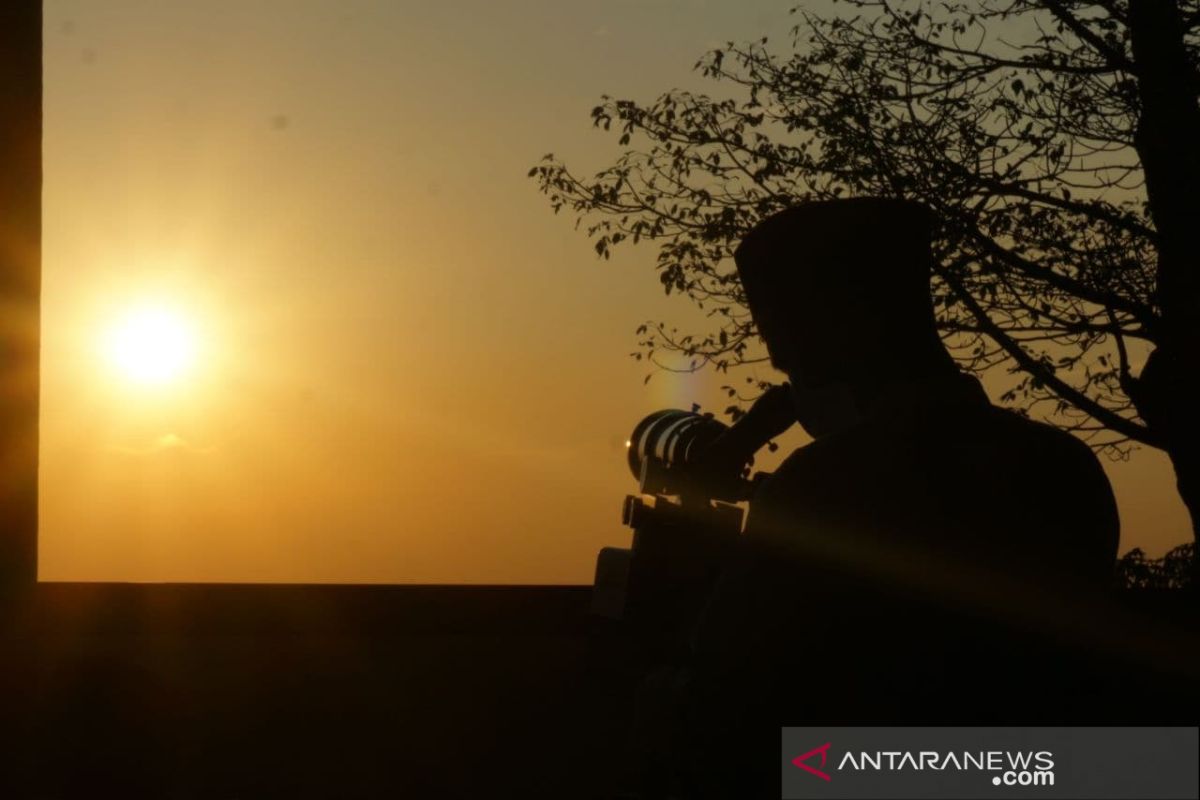 Hilal tidak terlihat di Bukit Condrodipo Kabupaten Gresik