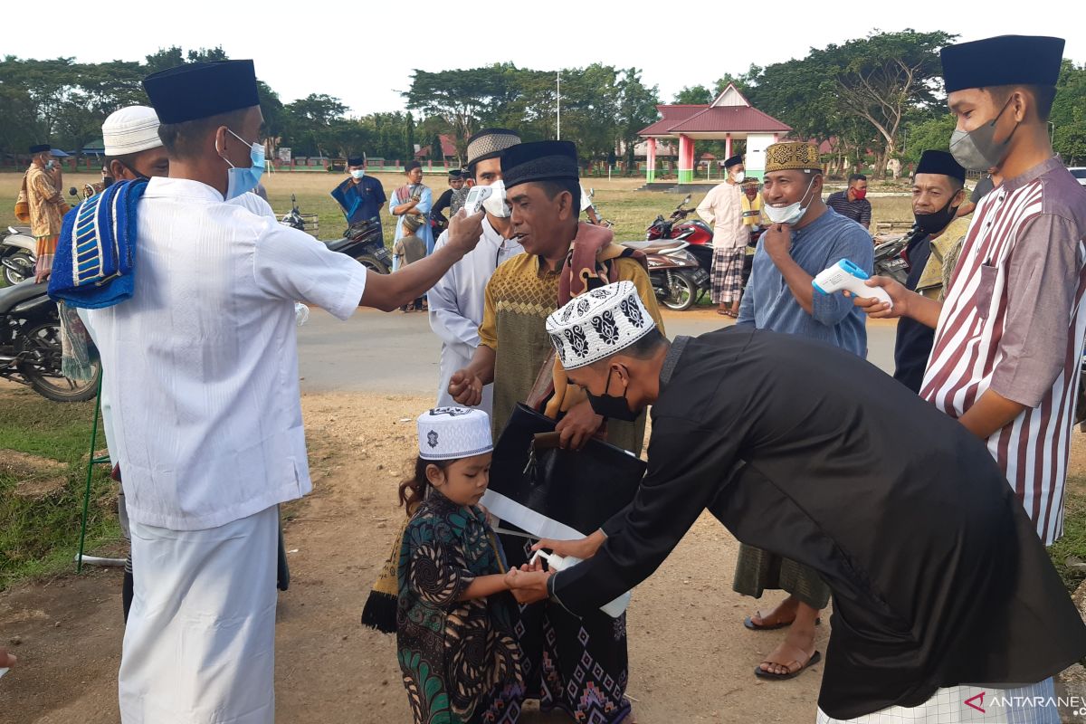 Di Watubanga Kolaka, Pelaksanaan Salat Idul Fitri Menerapkan Prokes