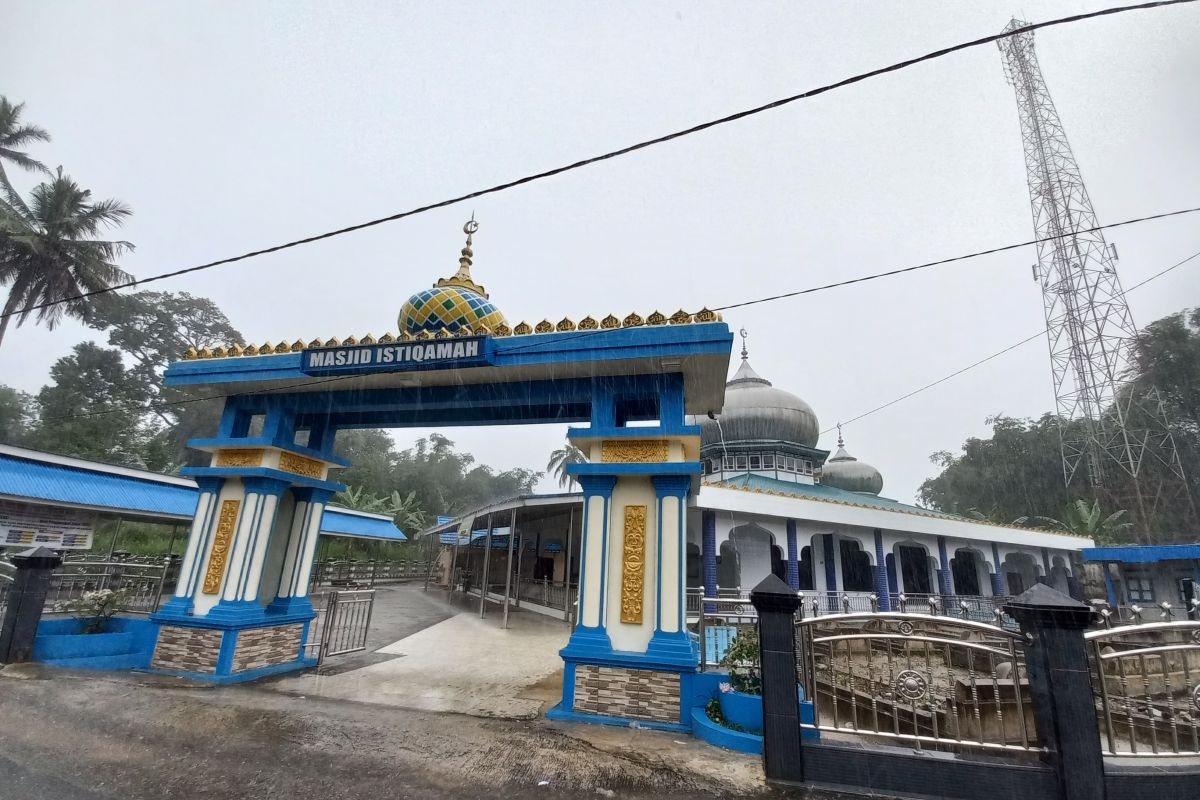 Seorang penceramah meninggal saat berkhutbah Idul Fitri