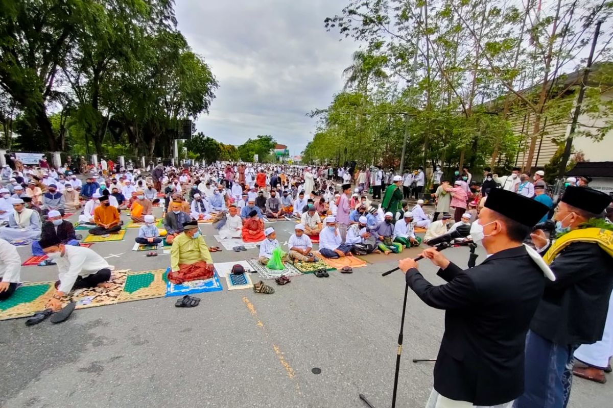 Pemkot Pontianak apresiasi warga terapkan prokes saat Shalat Idul Fitri