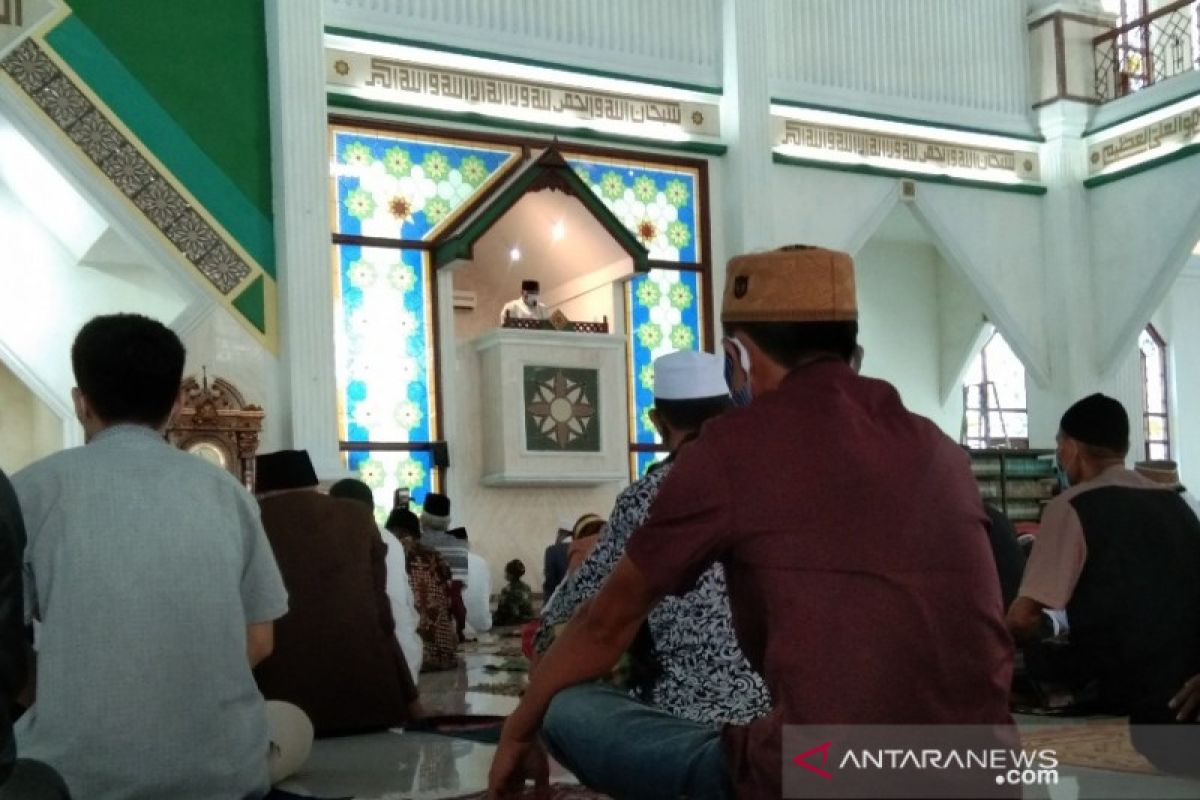 Gubernur Sulawesi Tenggara  ajak masyarakat saling memaafkan di hari lebaran