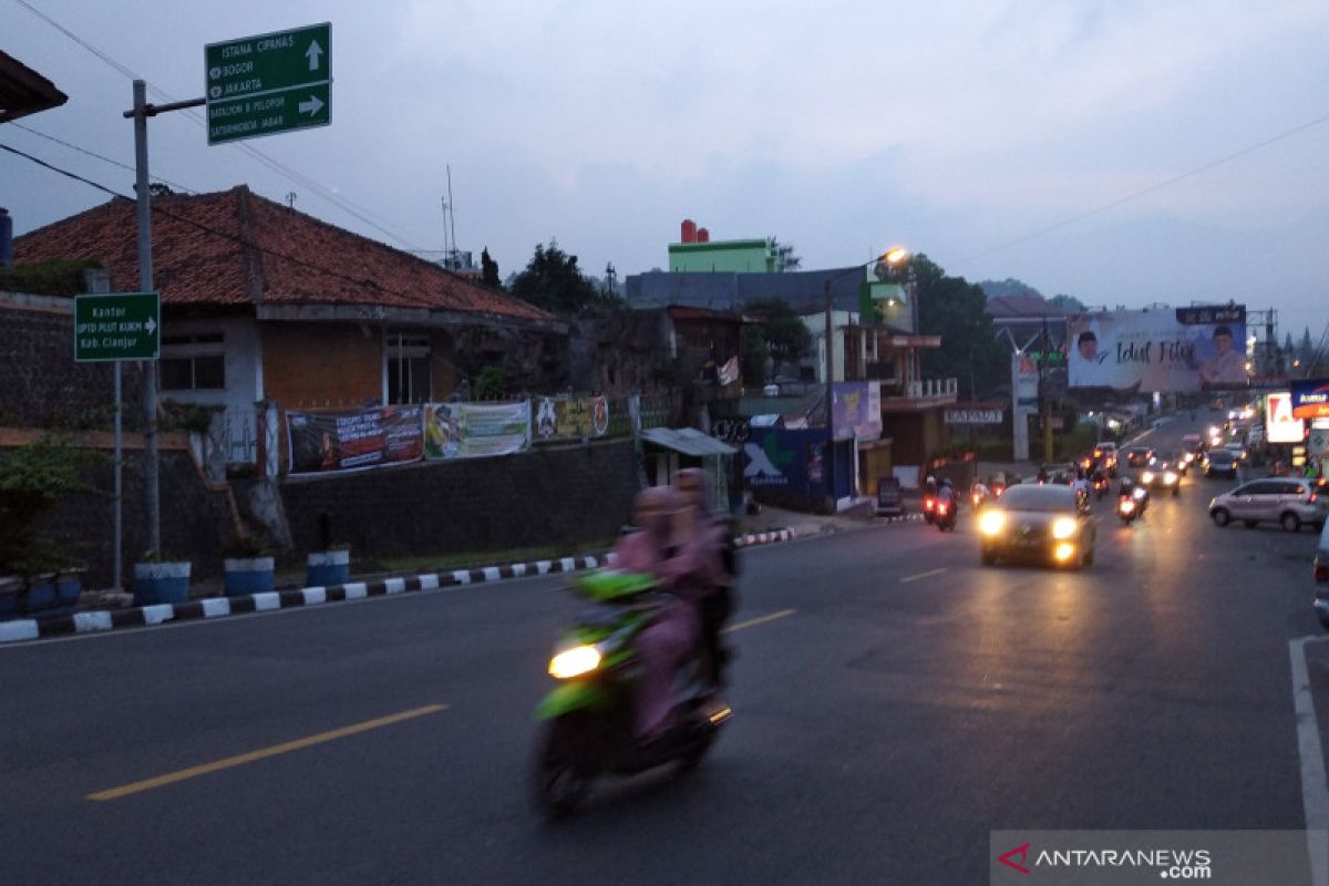 Hingga Kamis malam jalur Puncak-Cianjur masih normal