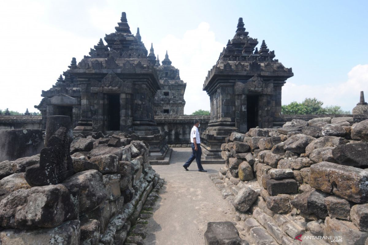 Berada di zona kuning , Candi Prambanan dibuka untuk wisatawan