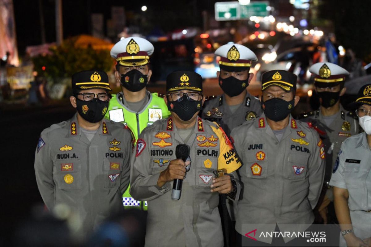 Kemarin, jumlah pemudik menurun hingga Satgas Nemangkawi terluka