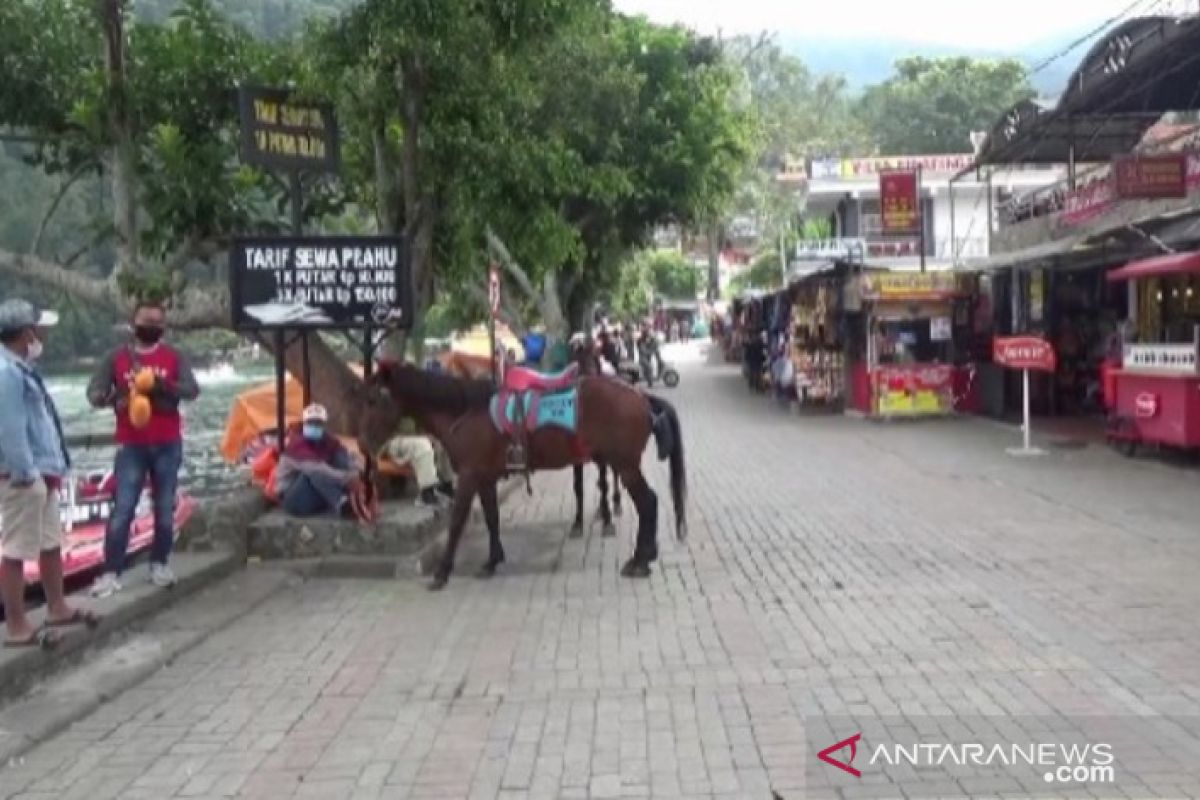 Telaga Sarangan Magetan sepi pengunjung