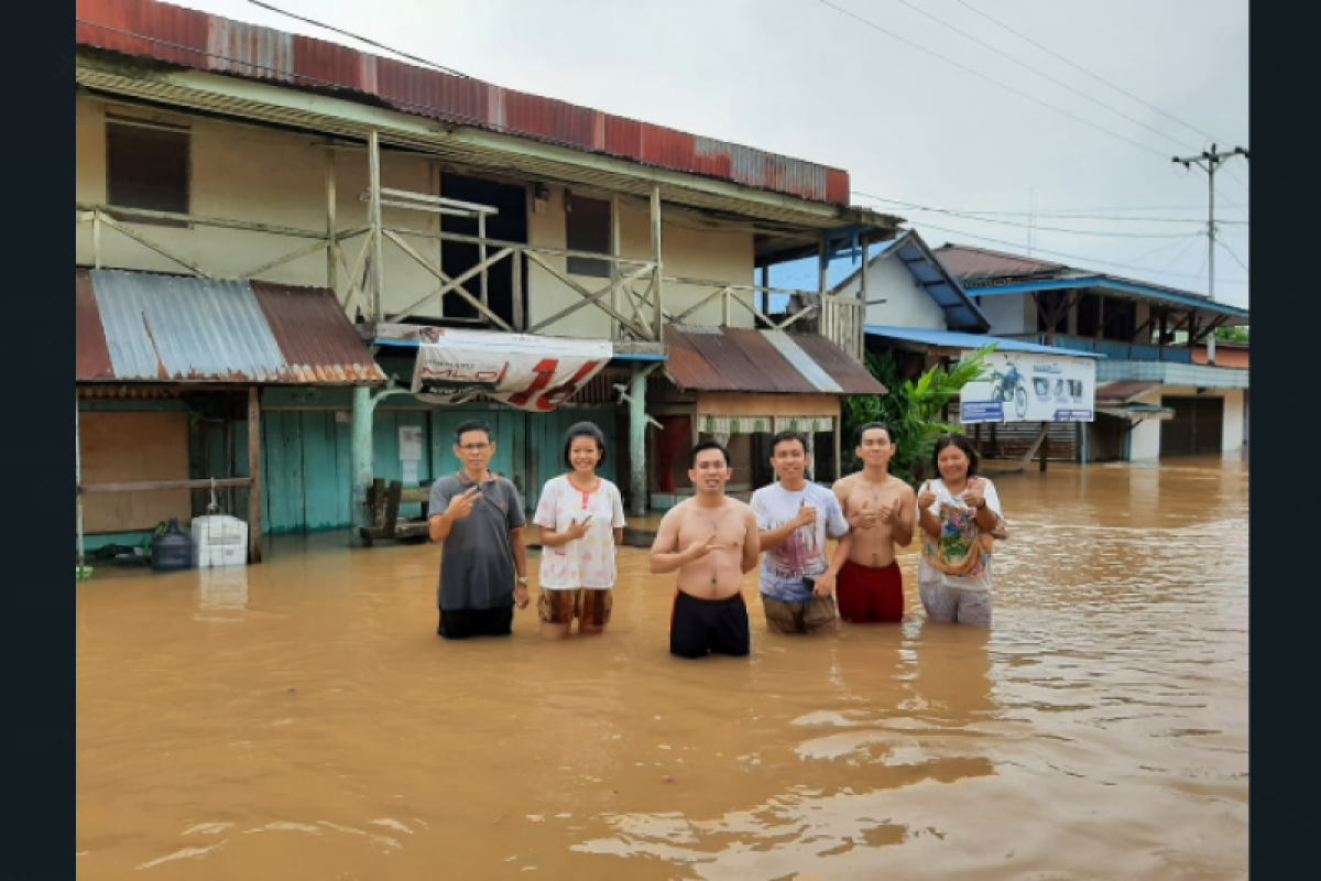 Banjir rendam permukiman di batas RI-Malaysia saat Idul Fitri