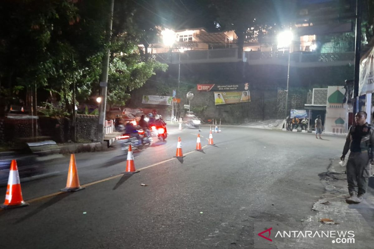 Langgar prokes, ratusan kendaraan wisatawan di Sukabumi diputar balik