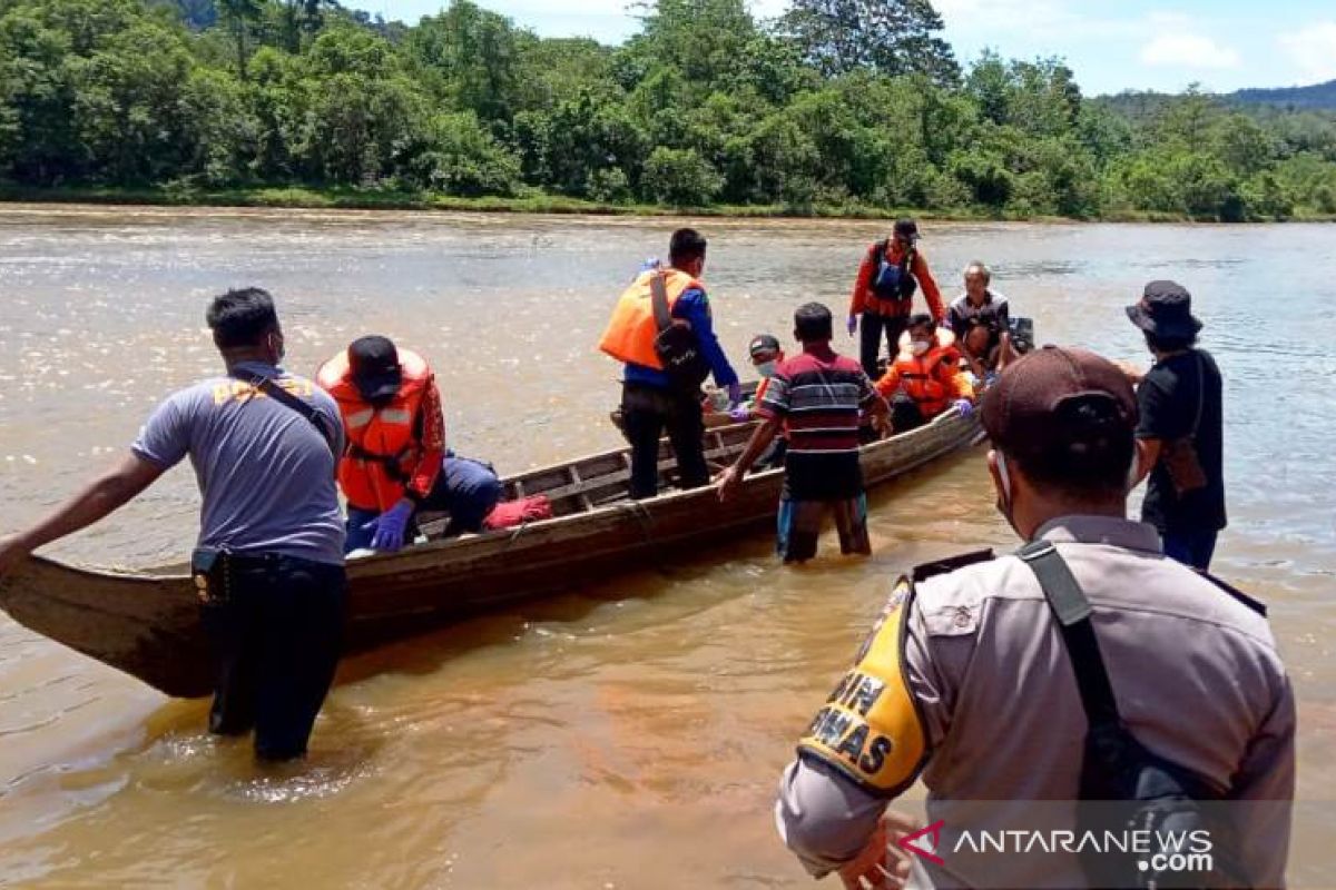 Keluarga ceritakan kronologis hanyutnya pemudik di Limapuluh Kota