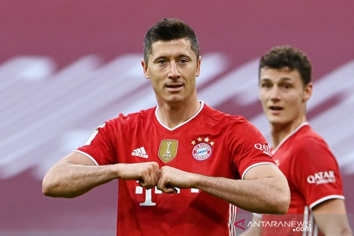 Liga Jerman: Robert Lewandowski di ambang rekor top skor