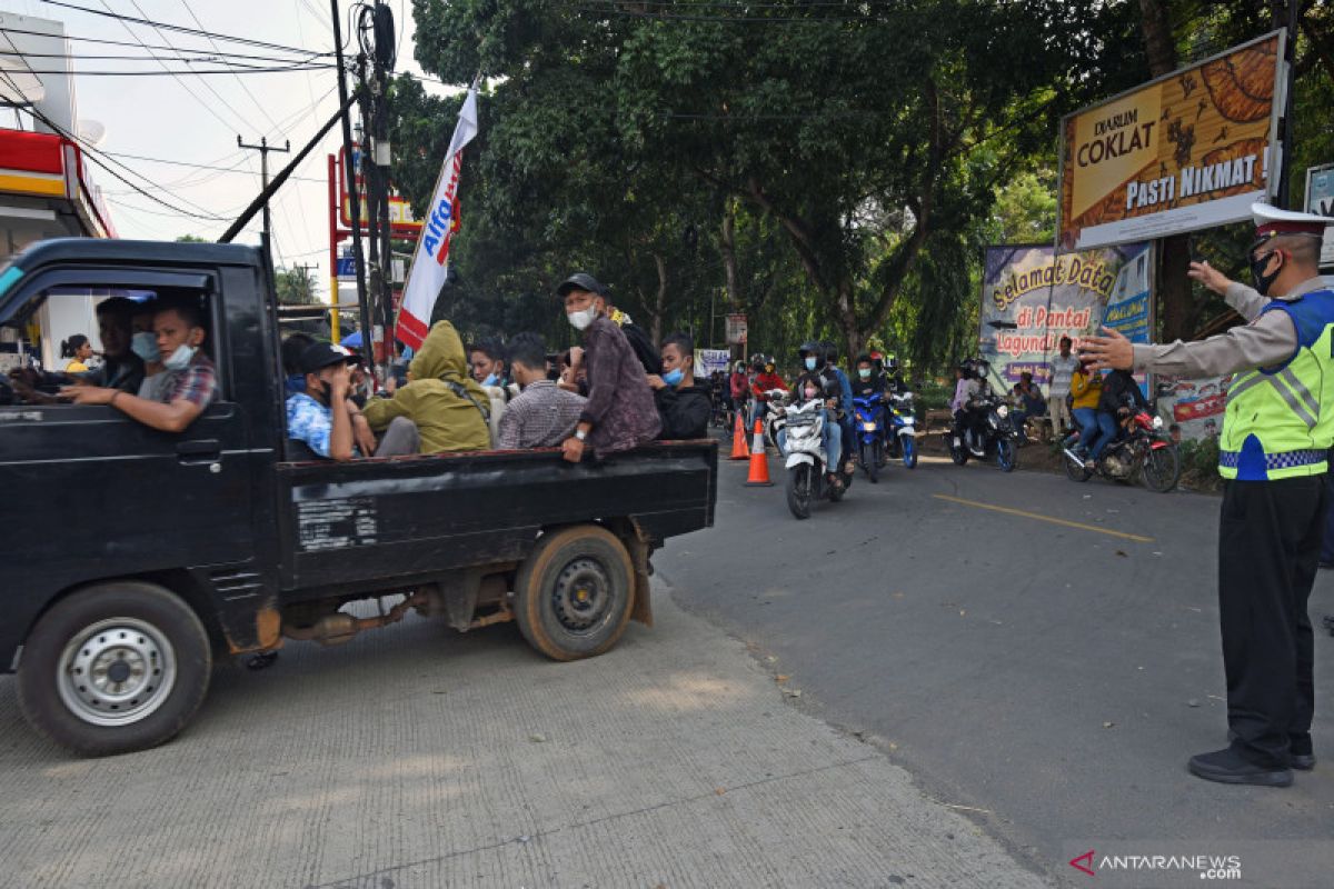 Polda Lampung perpanjang penyekatan hingga 31 Mei 2021