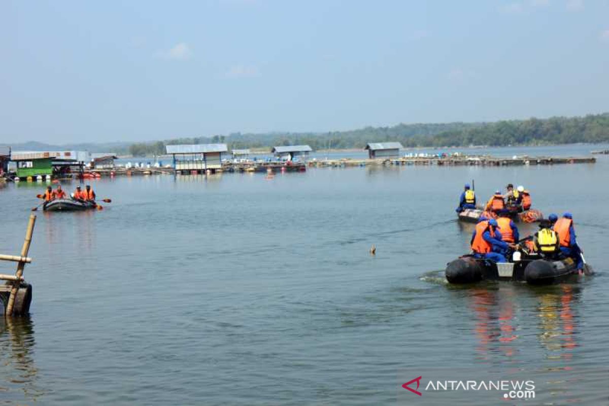 Penumpang perahu yang tenggelam di Kedung Ombo melebihi kapasitas