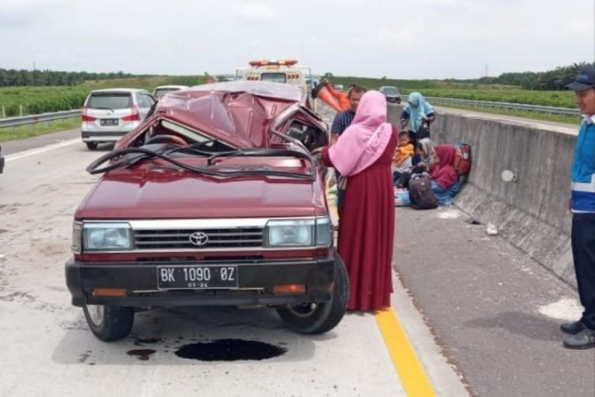 Kecelakaan tunggal terjadi di jalan Tol Medan-Tebing Tinggi