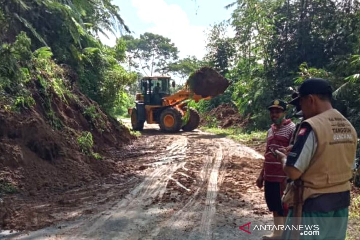 BPBD Rejang Lebong beri peringatan warga tentang dampak cuaca ekstrem