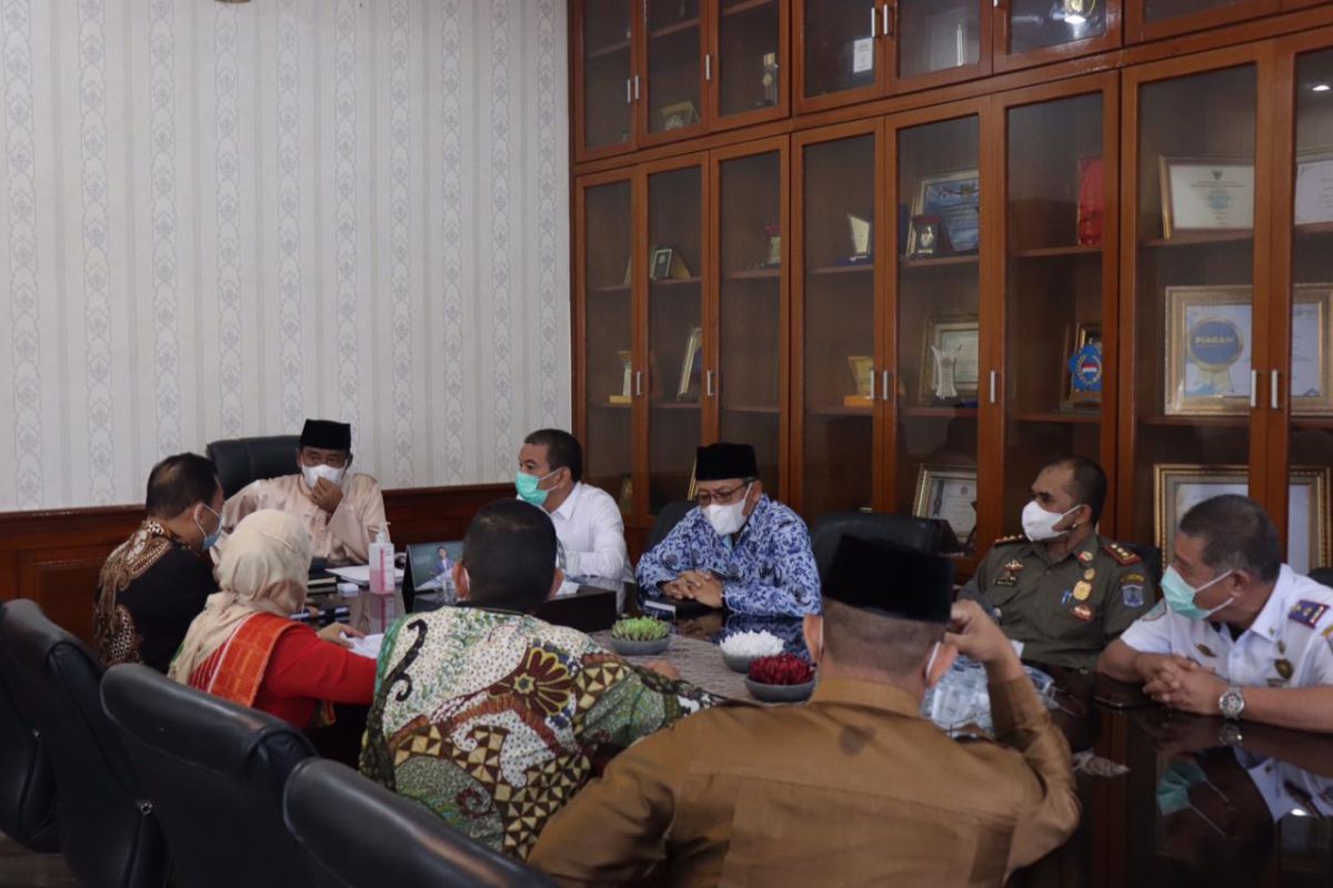 Wali Kota Binjai pimpin persiapan vaksinasi tenaga guru