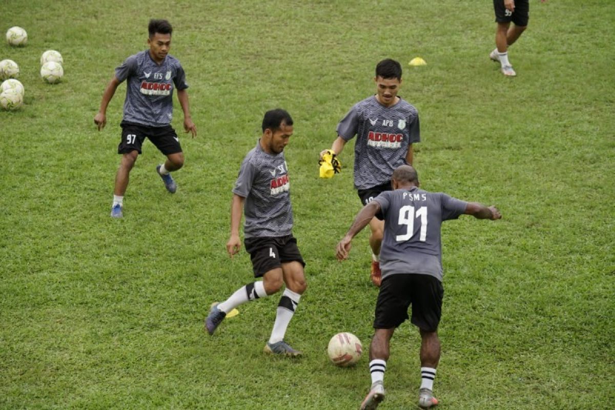 Latihan perdana PSMS hanya diikuti delapan pemain