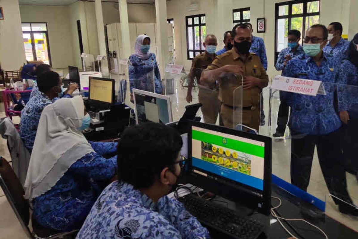 Sekda Indramayu pastikan pelayanan publik usai Lebaran berjalan normal