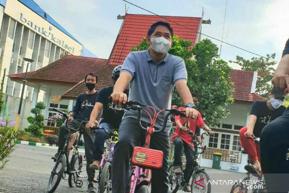 Tingkatkan imunitas tubuh, Wabup HSS bersepeda bersama Kumika