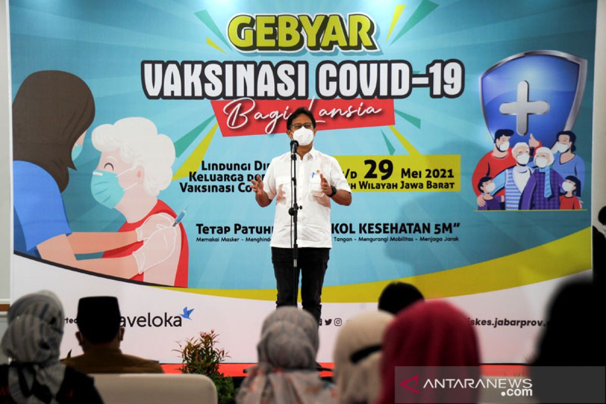 Menkes sebut 2,8 juta lansia telah divaksinasi COVID-19