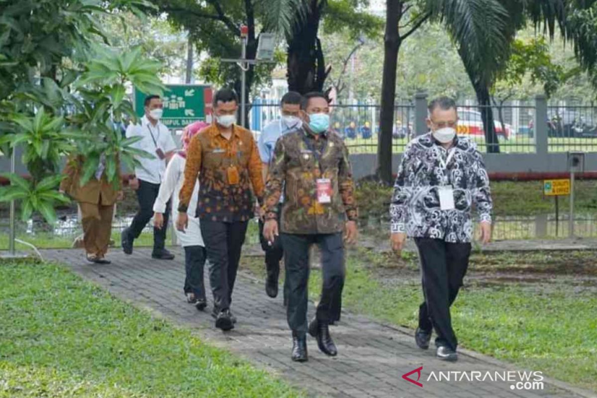 Bupati Eka dorong perusahaan di Bekasi ikut vaksinasi gotong royong