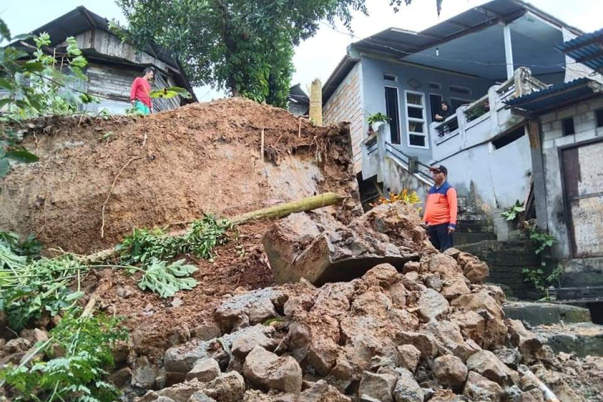 Tiga kecamatan di Kota Ambon terdampak banjir dan longsor
