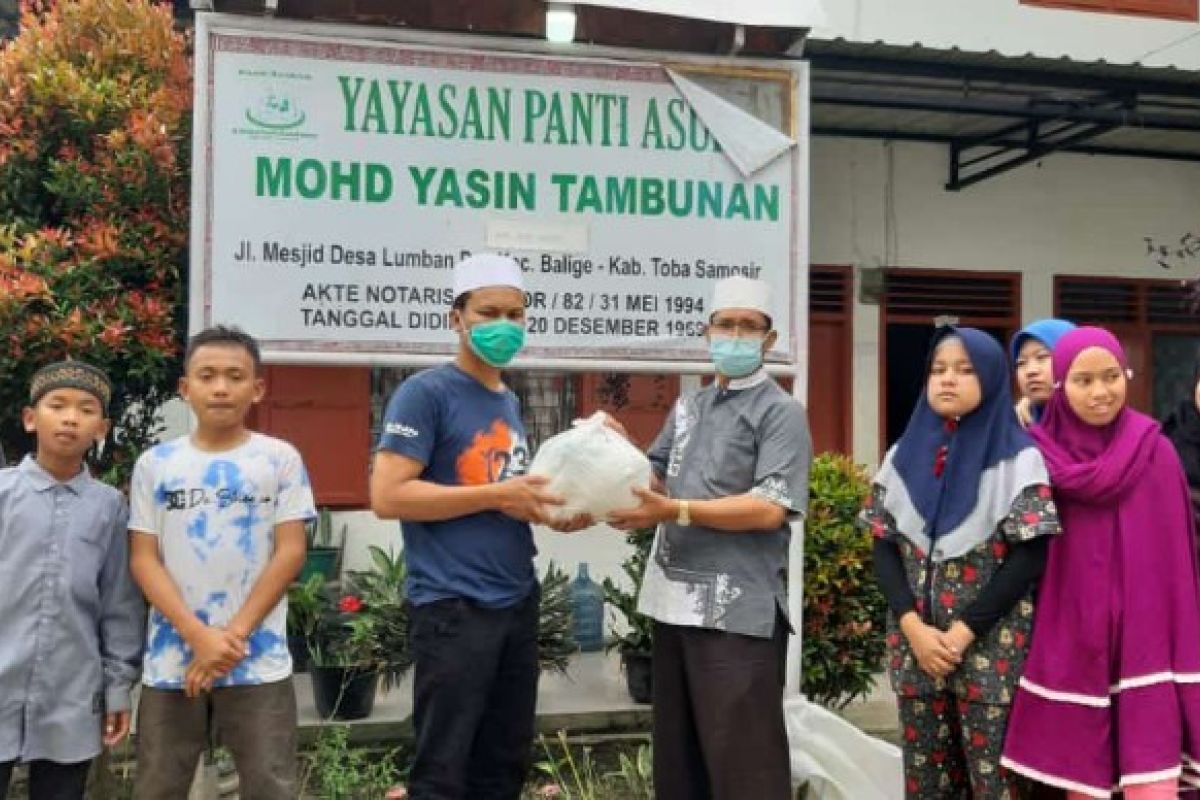 MMC berbagi bingkisan Lebaran untuk Panti Asuhan