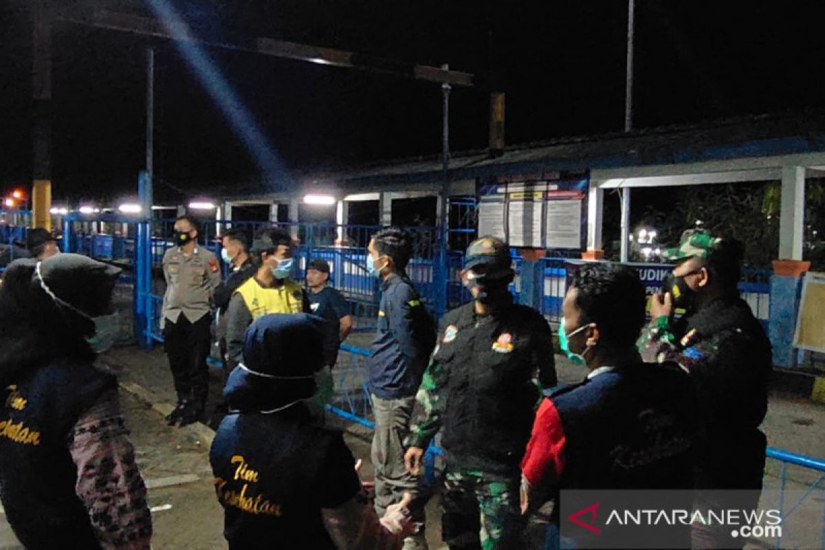 Polres Maros perketat pemantauan swab di Bandara Sultan Hasanuddin