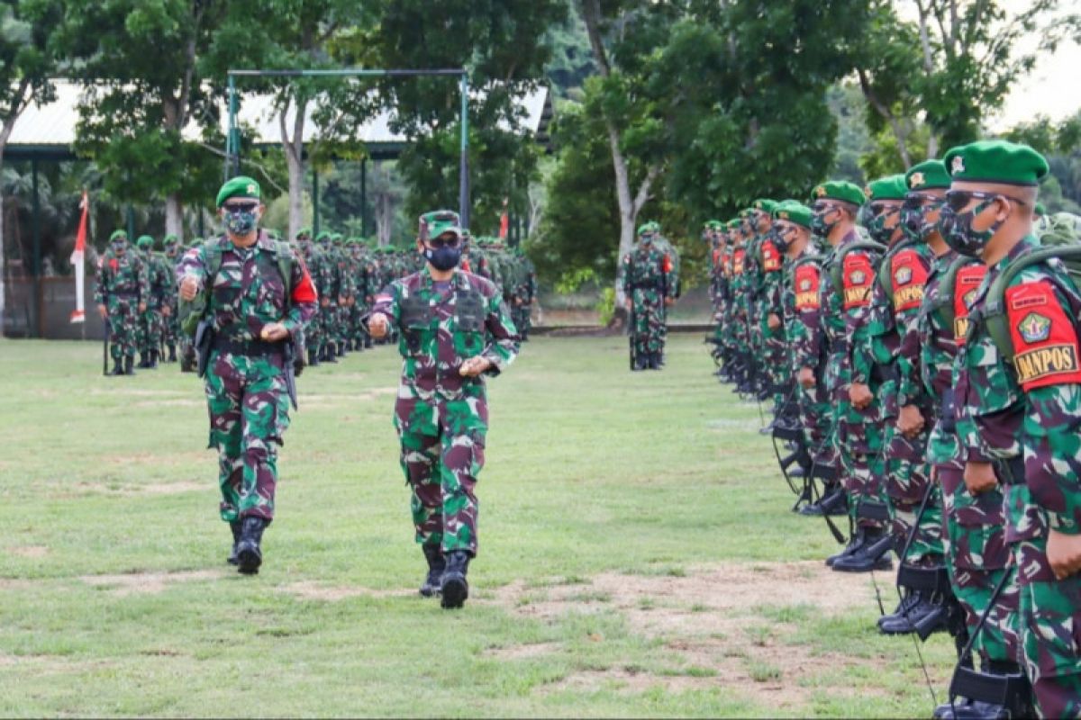 Pangdam XII/Tpr melepas personel Yonif Raider ke Puslatpur Baturaja