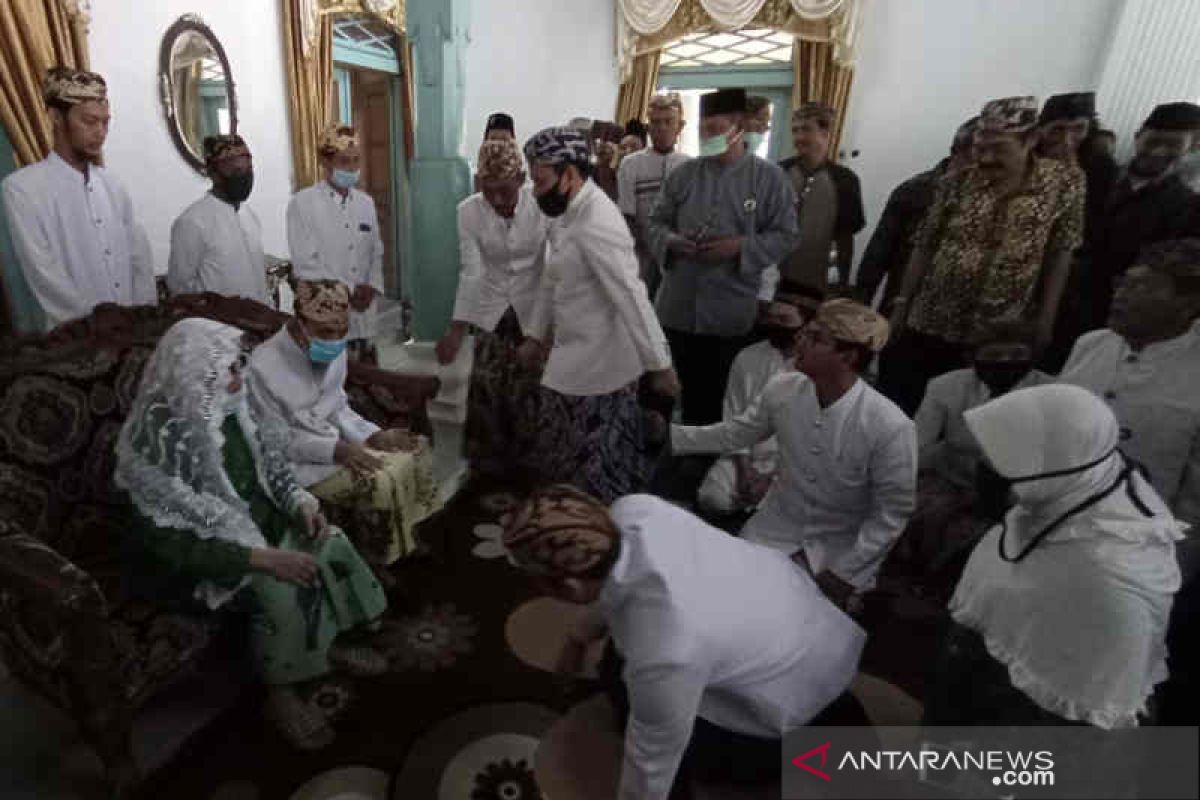 Keraton Kanoman Cirebon gelar tradisi halal bihalal terbatas