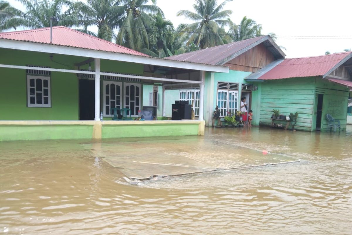 Dinas Sosial Mukomuko kirim tambahan bantuan untuk korban banjir