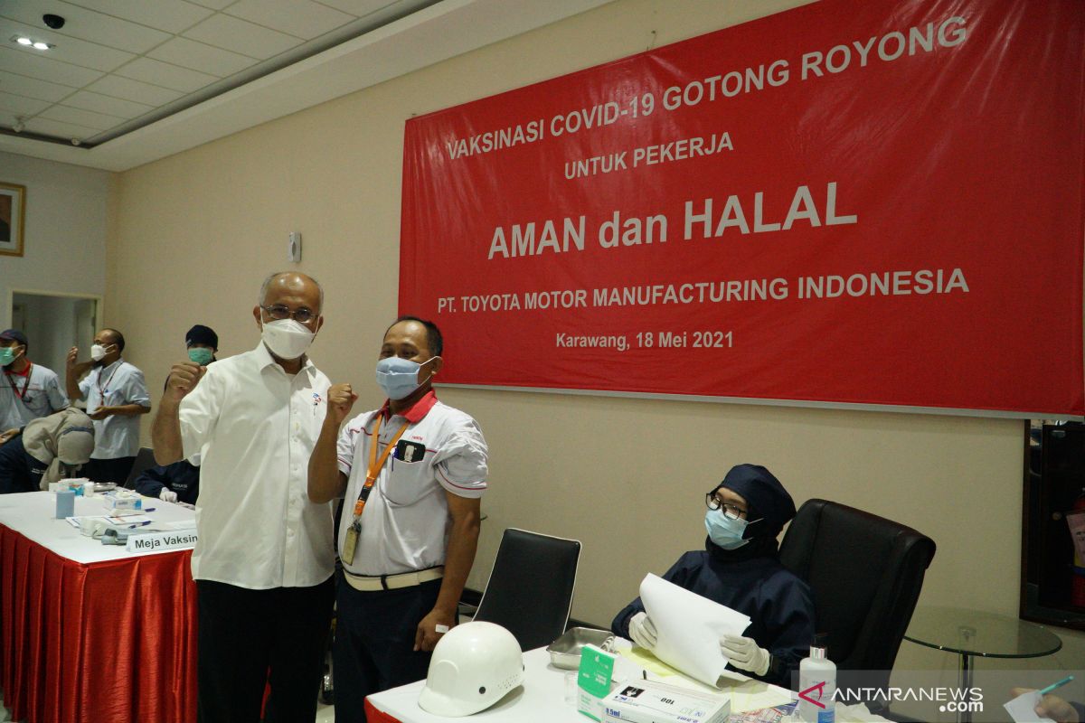 Toyota Indonesia mulai vaksinasi karyawan- keluarga