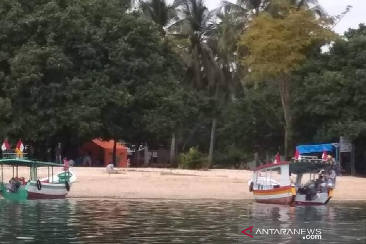 Pulau Soeltan Kawasan Mandeh akan segera dikembangkan oleh Pemkab Pessel