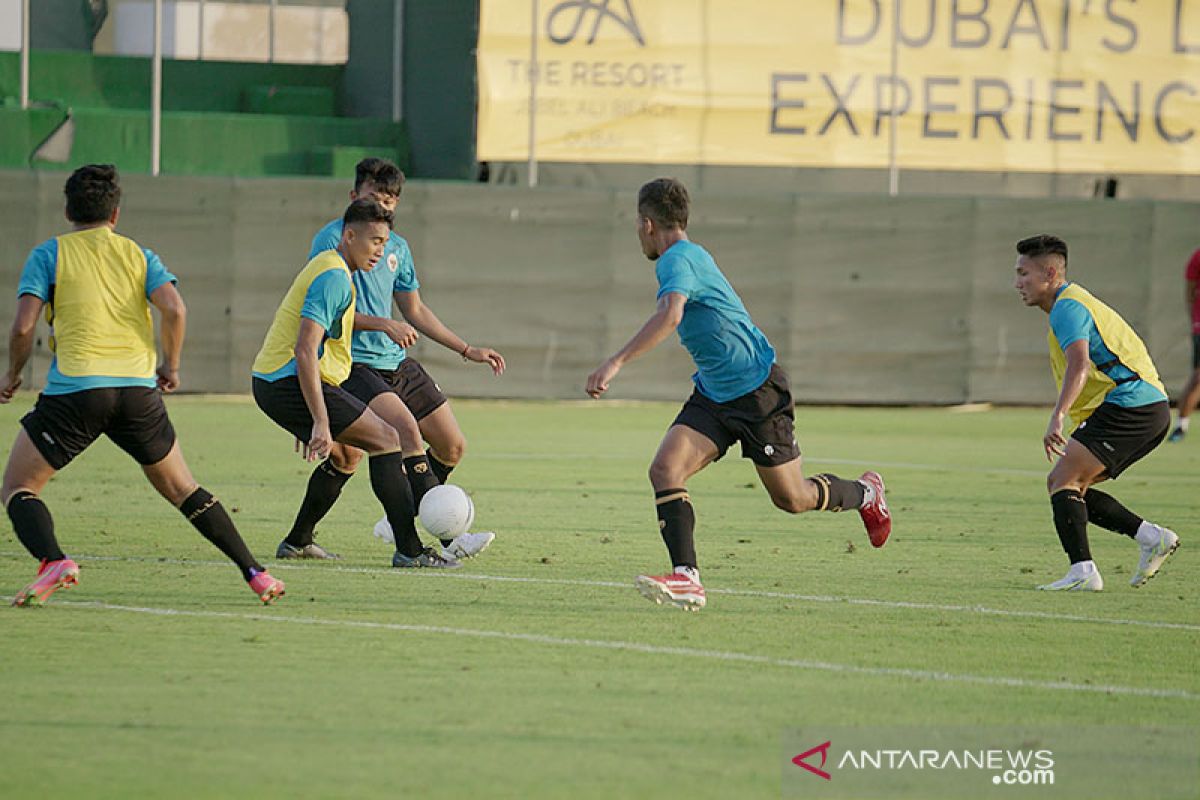 Pemain timnas harus beradaptasi dengan panas Dubai