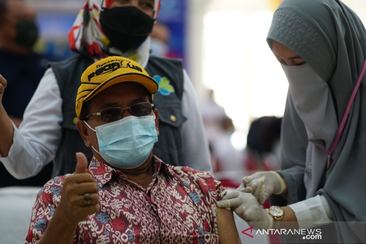 Dinkes Gorontalo imbau masyarakat ajak lansia divaksin