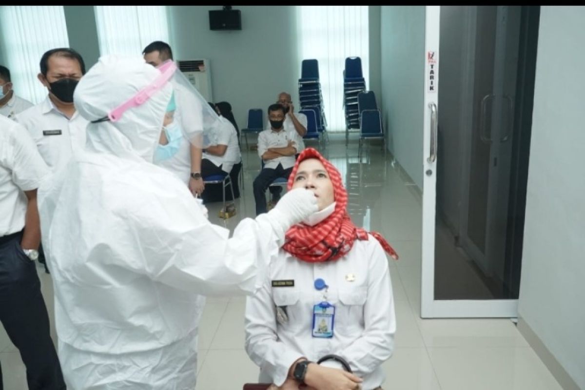 Camat dan lurah di Tebing Tinggi rapid tes antigen