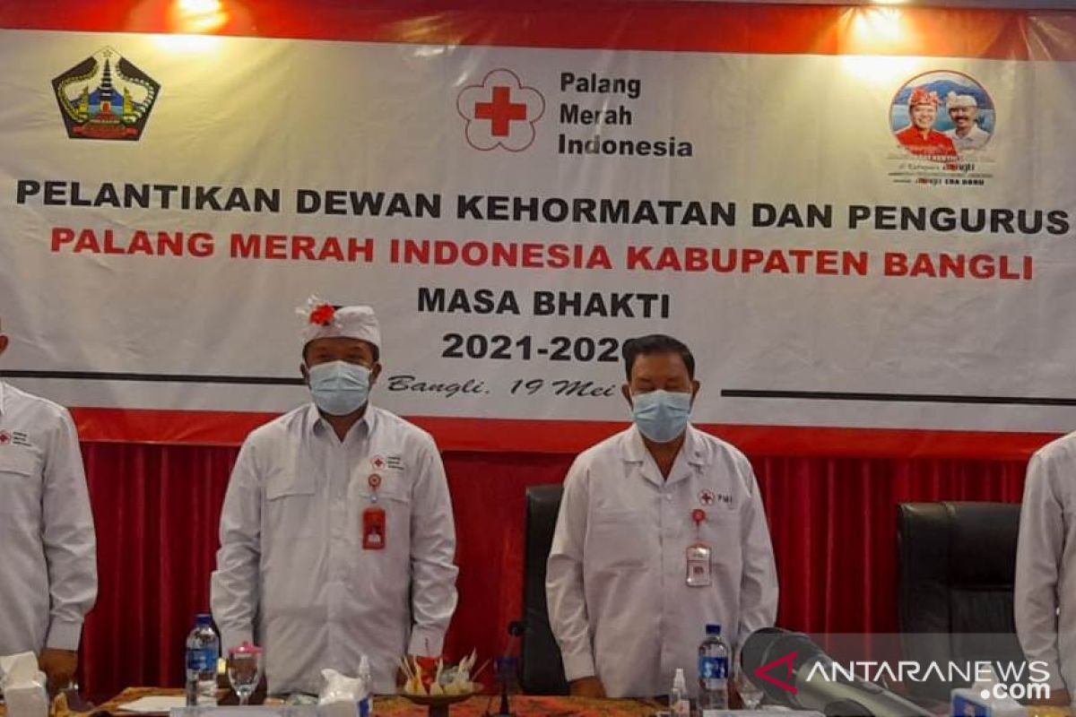 Dewan kehormatan dan pengurus PMI Bangli dilantik