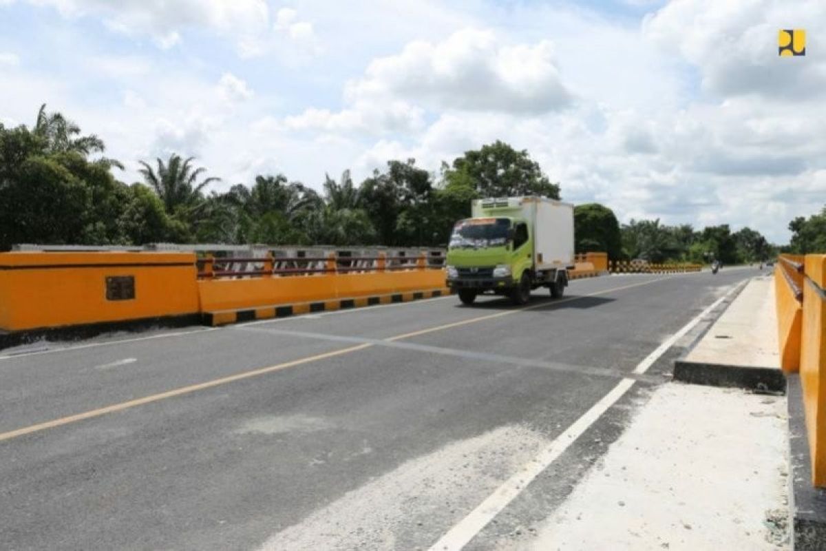 Dukung konektivitas Riau-Sumbar, Kementerian PUPR tuntaskan tiga jembatan ganda