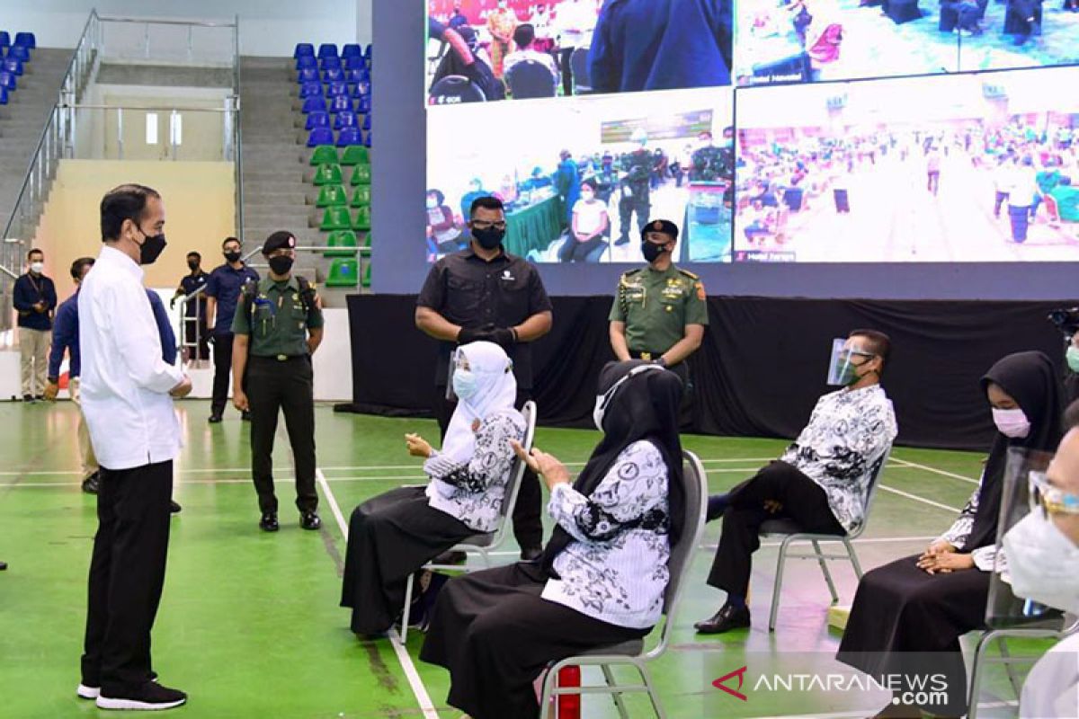 Presiden Jokowi akan tinjau vaksinasi massal di Kepulauan Riau