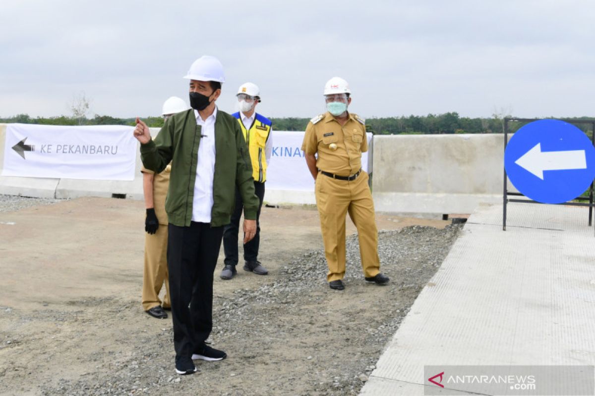 Presiden tinjau pembangunan tol hingga IHSG merosot