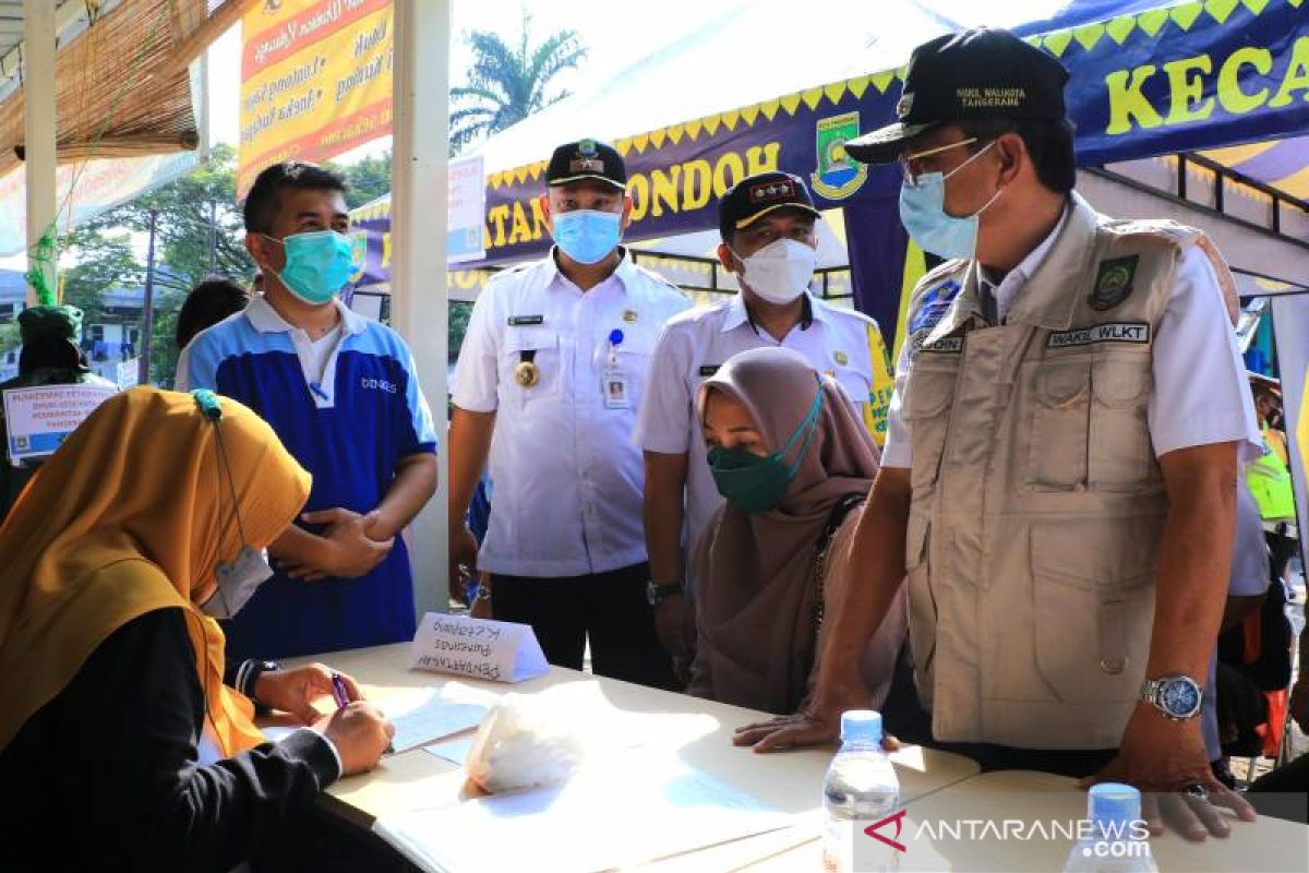 Pemkot Tangerang tes cepat antigen di pasar tradisional cegah penyebaran COVID-19