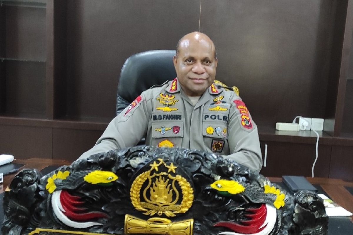 Polda Papua mengirim dua peleton brimob ke Dekai dan Oksibil