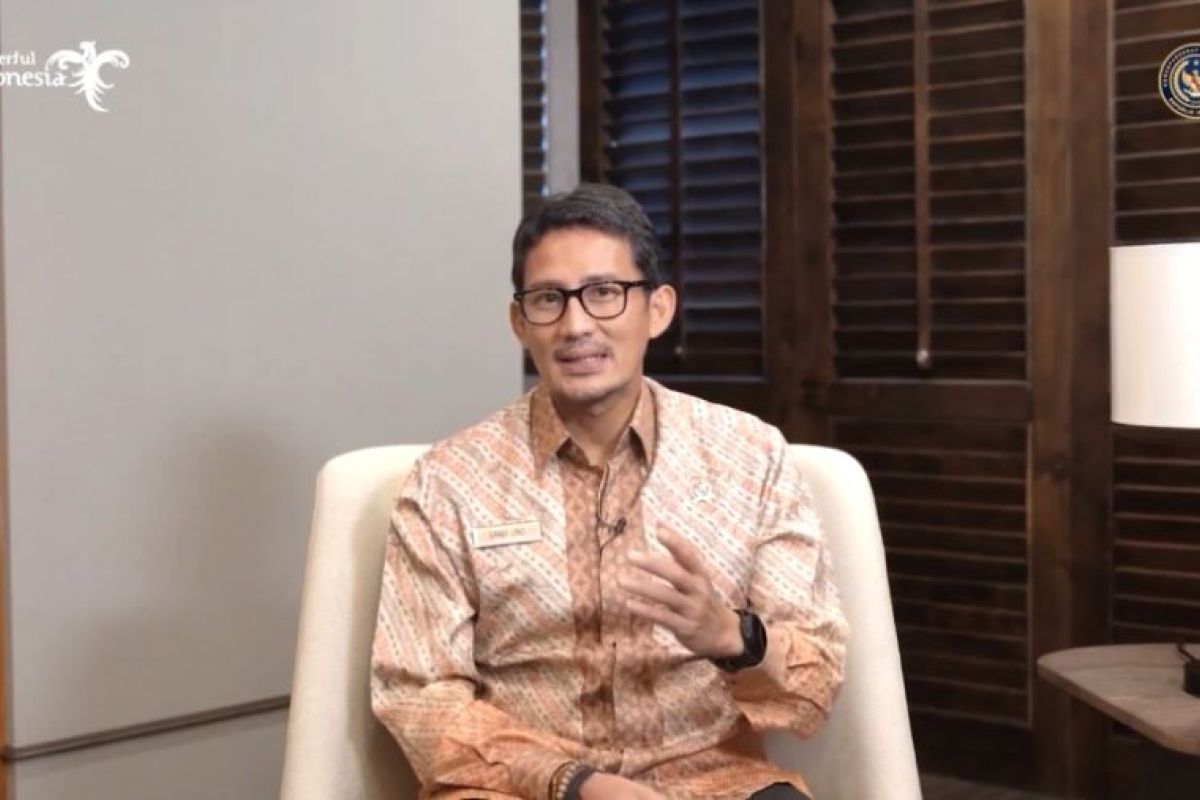 Menteri Sandiaga Uno resmikan program desain interaksi Ubaya secara virtual