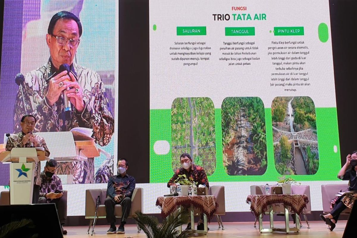 Harkitnas 2021, Bupati Inhil jadi pembicara dialog Nasional Perkelapaan