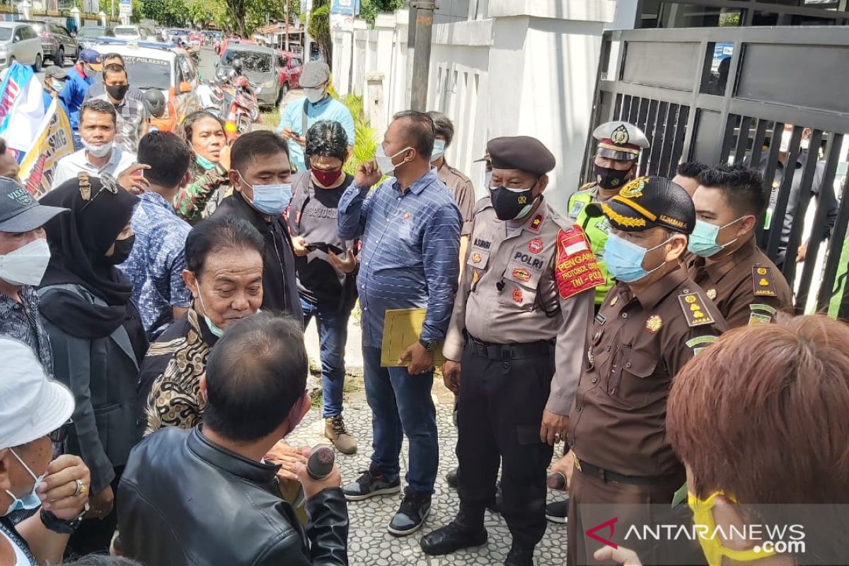 Polda diminta usut dugaan pencurian ribuan ton batubara barang bukti