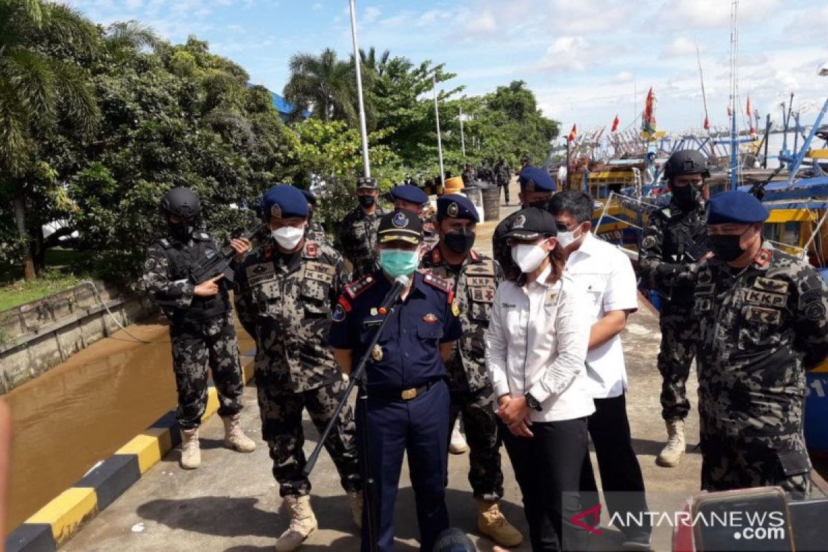 KKP tangkap enam kapal berbendera Vietnam saat curi ikan di Natuna