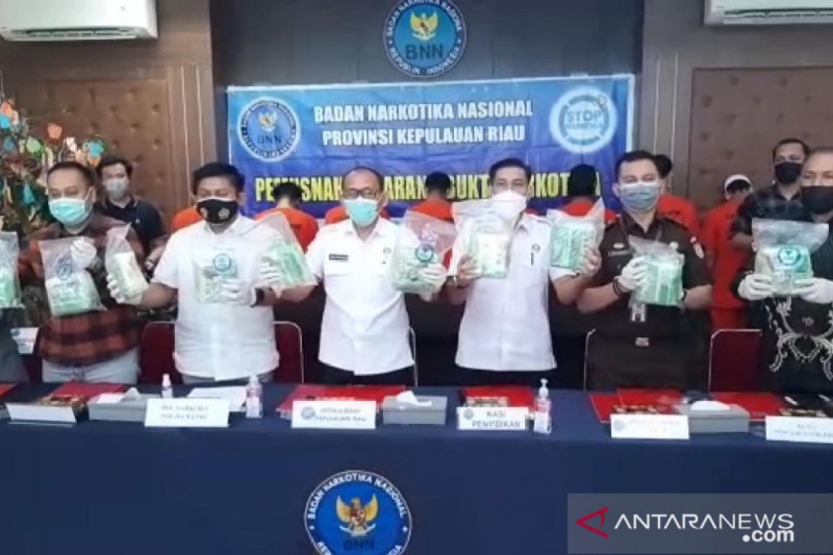 BNNP Kepri musnahkan barang bukti 19,6 kilogram sabu-sabu