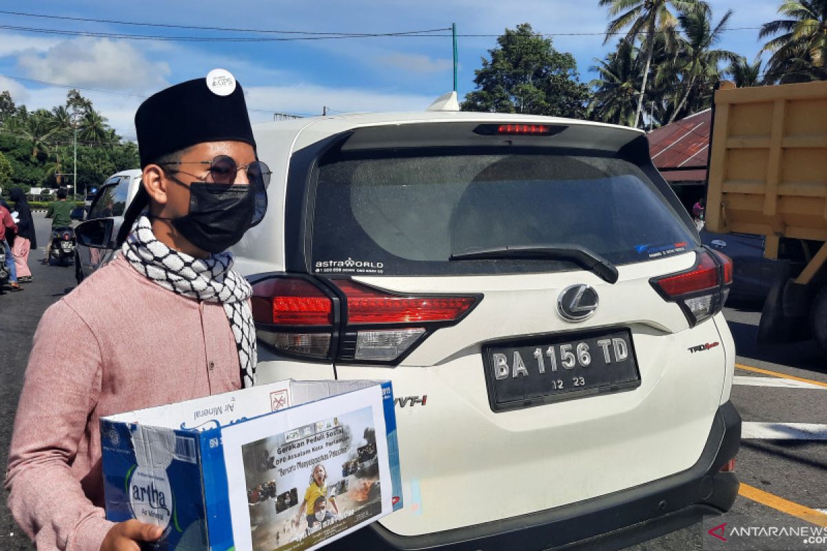 Siswa di Pariaman galang dana bantu rakyat Palestina