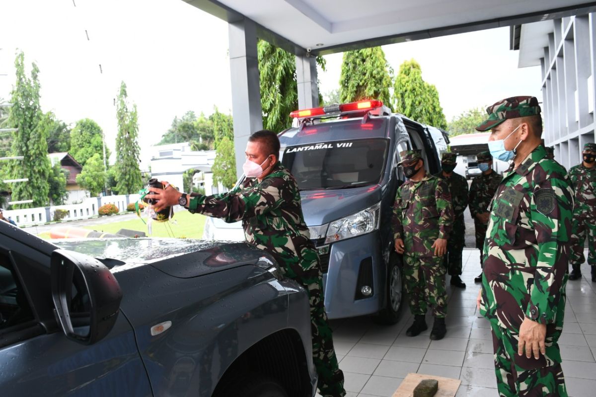 Dua mobil penanggulangan COVID-19 Lantamal VIII beroperasi