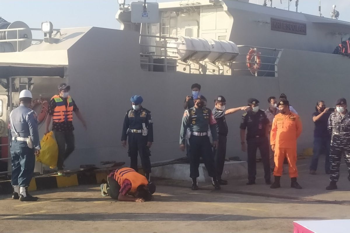 Kapal Australia repatriasi 19 nelayan Indonesia kecelakaan di laut