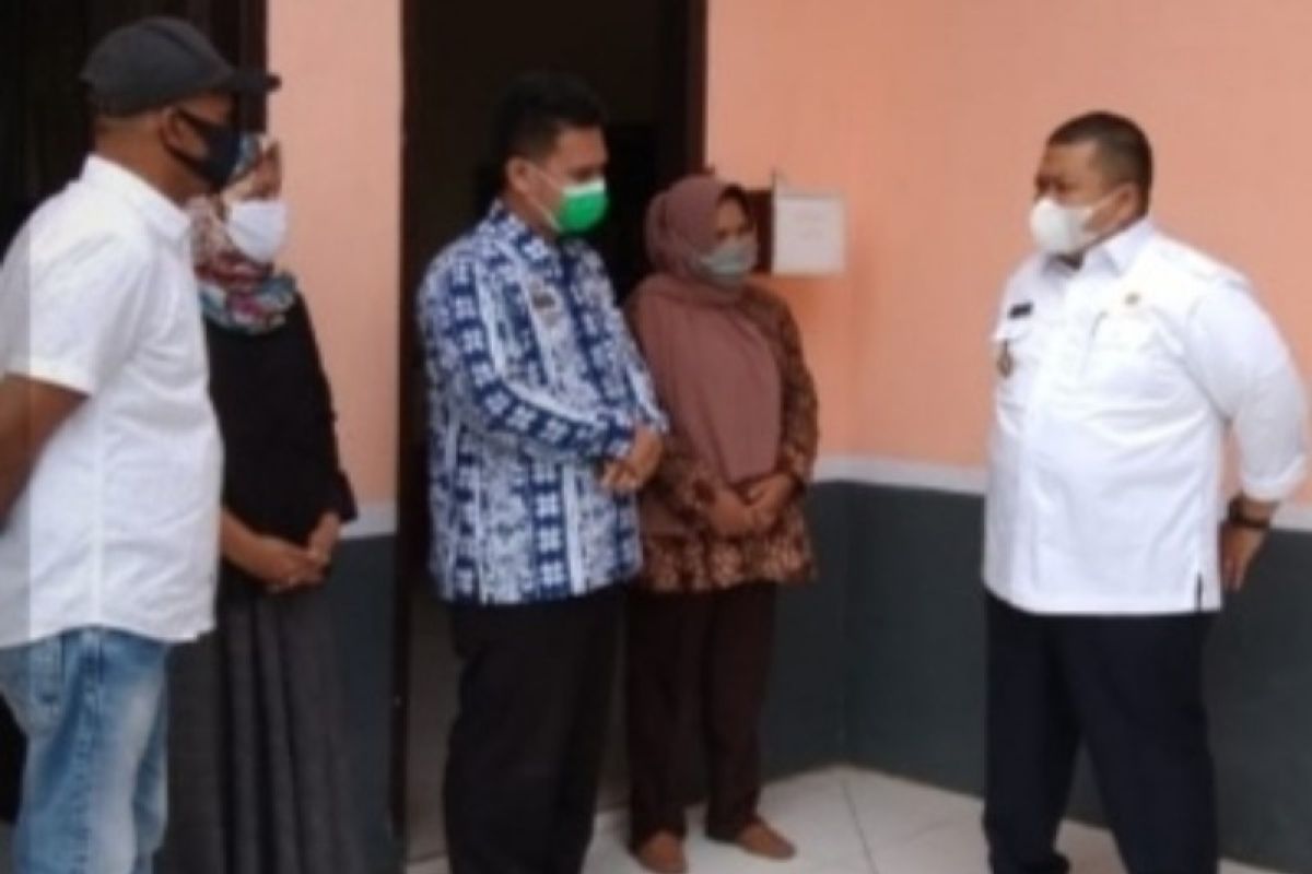 Bupati Tapsel kunjungan mendadak ke Kantor Camat Angkola Timur